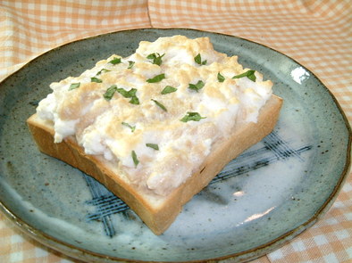 卵白で　ふわ☆シュワ　ツナトーストの写真