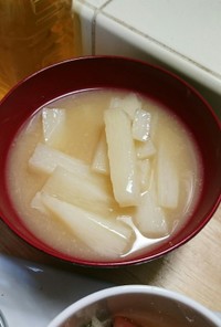 簡単☆シンプル長芋の味噌汁