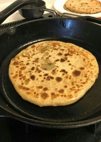 アルパラタ=インド料理、全粒粉のパン♪