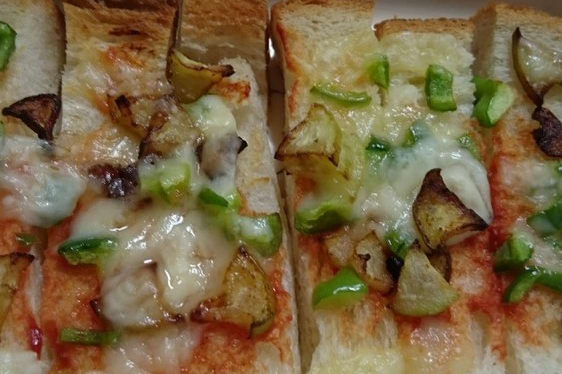 離乳食完了期 茄子とピーマンのピザ レシピ 作り方 By 2mama クックパッド 簡単おいしいみんなのレシピが378万品