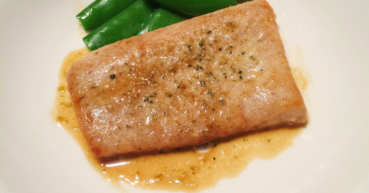 ビンチョウマグロとは 美味しいレシピ 栄養素 釣り方 ジギング を解説 釣りラボマガジン