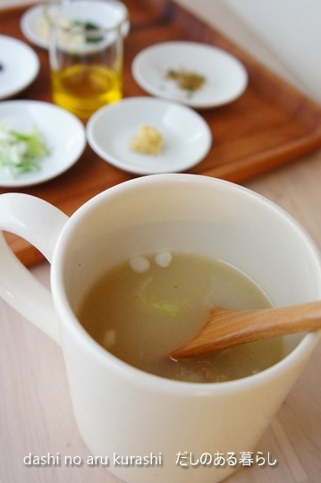 マグカップで作る本物おだしの味噌汁の画像