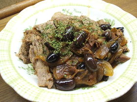 牛肉とアンチョビの赤ワイン煮