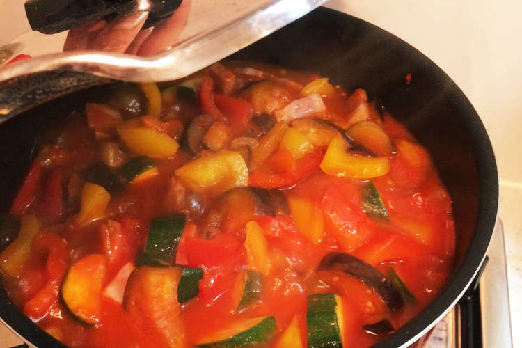 とても簡単 トマト缶で 絶品ラタトゥイユ レシピ 作り方 By ありさrecipe クックパッド 簡単おいしいみんなのレシピが375万品