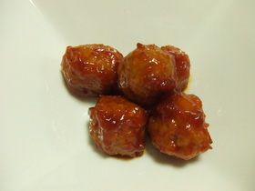 お弁当に!レンジで甘酢♡人参ミートボール