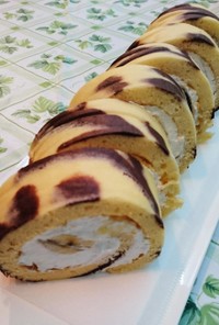 バナナロールケーキ(マンゴーソース入り)