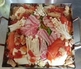 トマト味のちりとり鍋