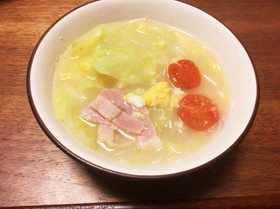 朝食、ダイエットに!野菜と春雨のスープ*