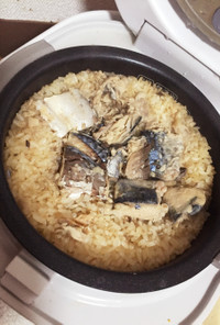 鯖の水煮の缶詰での鯖の炊き込みご飯