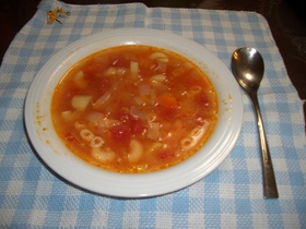 野菜とマカロニたっぷり!ミネストローネ