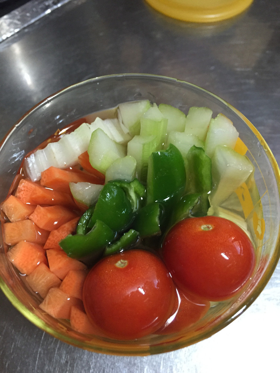 野菜の酢漬けの画像
