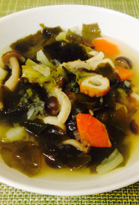 茅乃舎だしで作る和風野菜スープ
