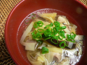 タケノコで中華なお吸い物