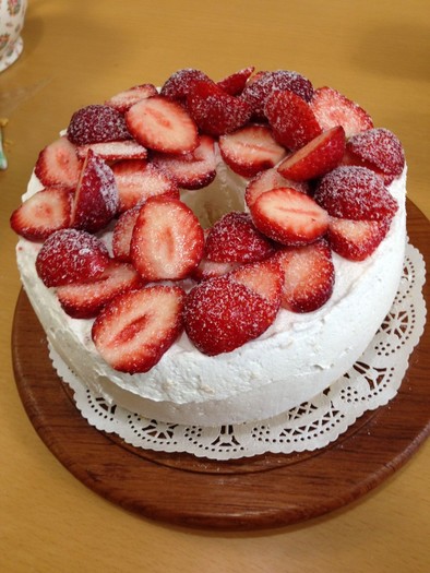 苺シフォンケーキ簡単♡お誕生日♡記念日にの写真