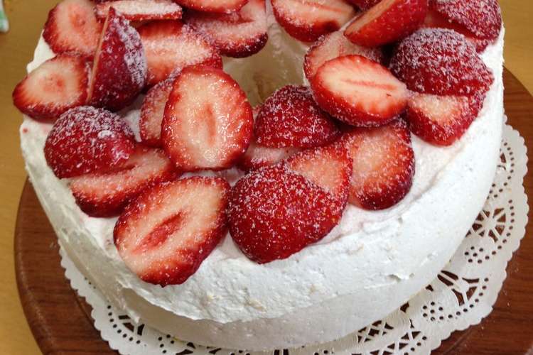 苺シフォンケーキ簡単 お誕生日 記念日に レシピ 作り方 By イチゴおばさん クックパッド 簡単おいしいみんなのレシピが350万品