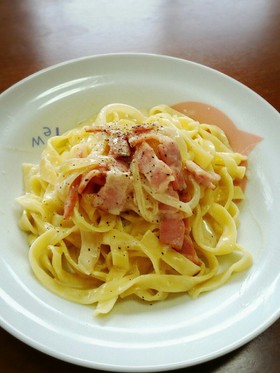 牛乳だけクリームソースの生パスタ