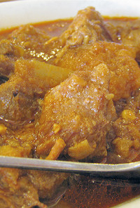 鶏肉とジャガイモのミャンマーカレー