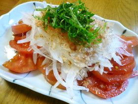 トマトと新玉ねぎで☆血液サラサラサラダ♡