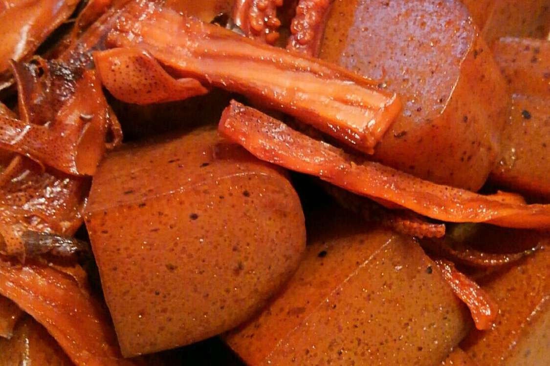 玉こんにゃく風 こんにゃくとスルメの煮物 レシピ 作り方 By まこりんとペン子 クックパッド 簡単おいしいみんなのレシピが379万品