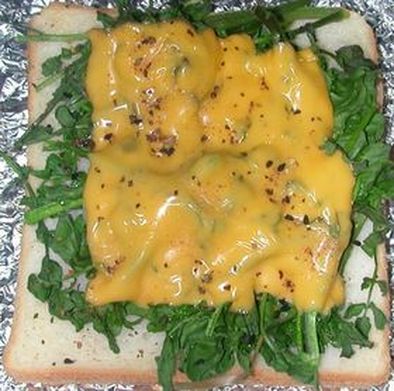 クレソン＆チェダーチーズトーストの写真