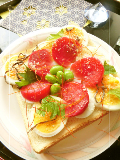 ❀花咲く❀茹で卵×赤蕪甘酢漬けトーストの写真