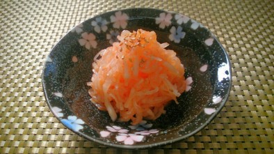韓国料理やさんの大根ナムル～ピビンパに～の写真