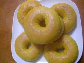 レーズンたっぷり^^にんじんベーグル