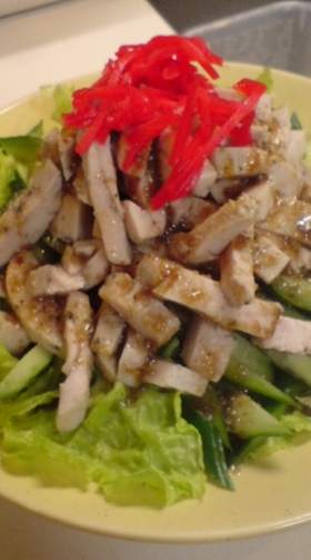 自家製ハムを使った冷やし中華風サラダ♪