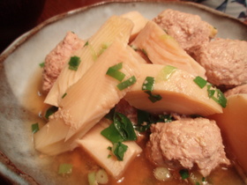 たけのこと肉だんごの煮物