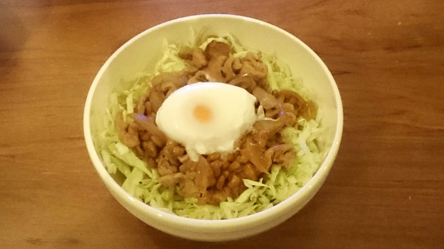 簡単栄養満点 納豆と豚の生姜焼き丼 レシピ 作り方 By もち子 クックパッド 簡単おいしいみんなのレシピが355万品
