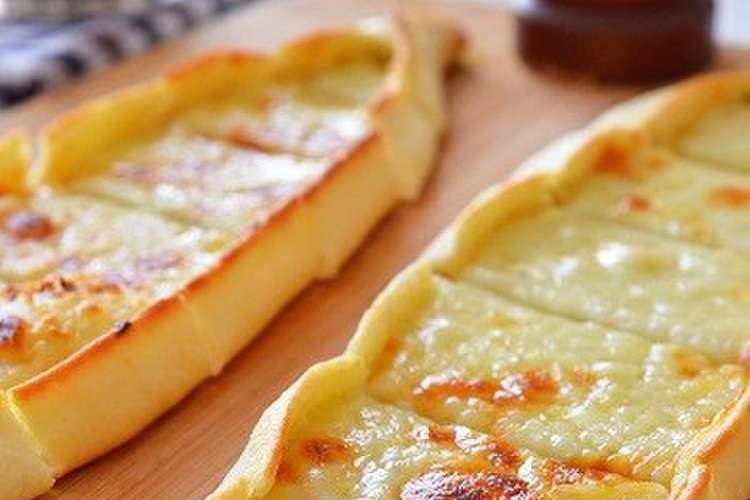 トルコ料理 チーズのピデ レシピ 作り方 By Hisosari クックパッド 簡単おいしいみんなのレシピが363万品