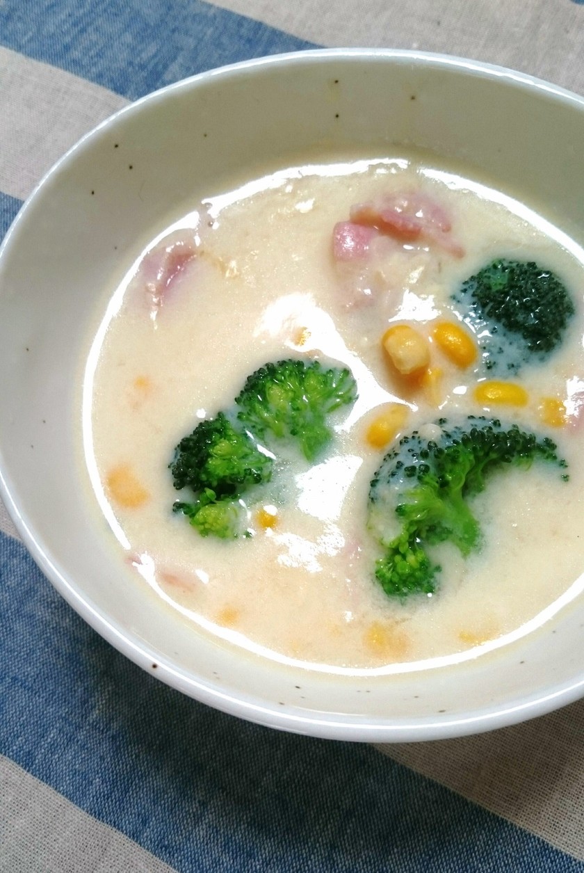 ブロッコリーのヘルシークリームスープのレシピ