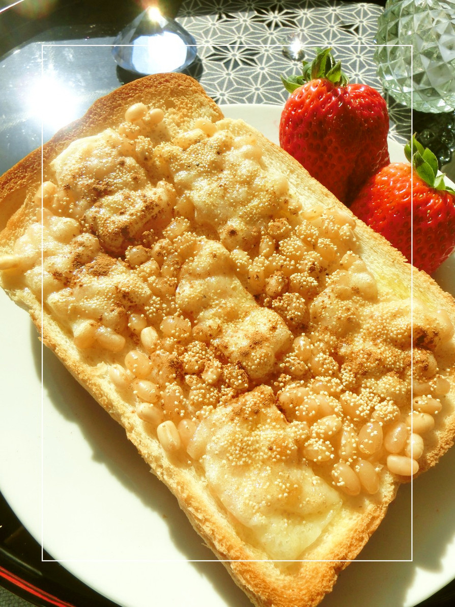 白小豆×けしの実のチーズシュガートーストの画像
