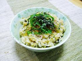 高菜&チーズのとろとろ炊き込みごはん。
