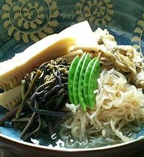 筍とわらびの煮付け