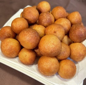 材料ほぼ2つ‼簡単もちもちドーナツ