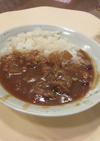 牛肉の筋まで利用！ カレーです