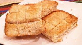 メロンパンのサクサクを食パンでアレンジ