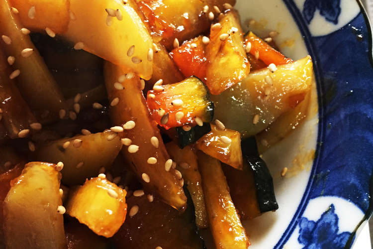 簡単 フライパンで芋とかぼちゃの大学イモ レシピ 作り方 By 月とぱんだ クックパッド 簡単おいしいみんなのレシピが359万品