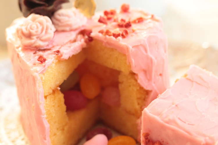 バレンタイン ハートのサプライズケーキ レシピ 作り方 By Alice クックパッド 簡単おいしいみんなのレシピが353万品