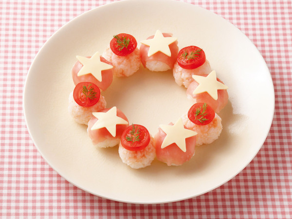 リースの形のケーキずし