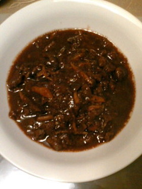 牛ほほ肉の赤ワイン煮