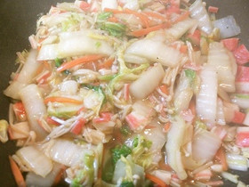 白菜とカニカマの中華風炒め物