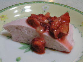 苺と豆腐のレアチーズケーキ
