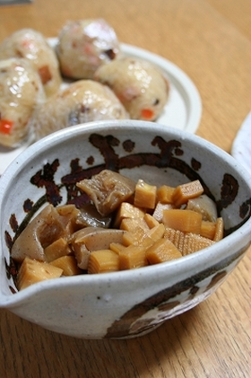 たけのことこんにゃくの煮物