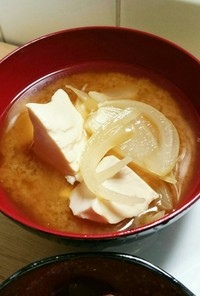 簡単☆鯖の味噌煮をリメイク味噌汁