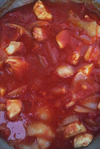 鶏肉のトマトソース煮込み