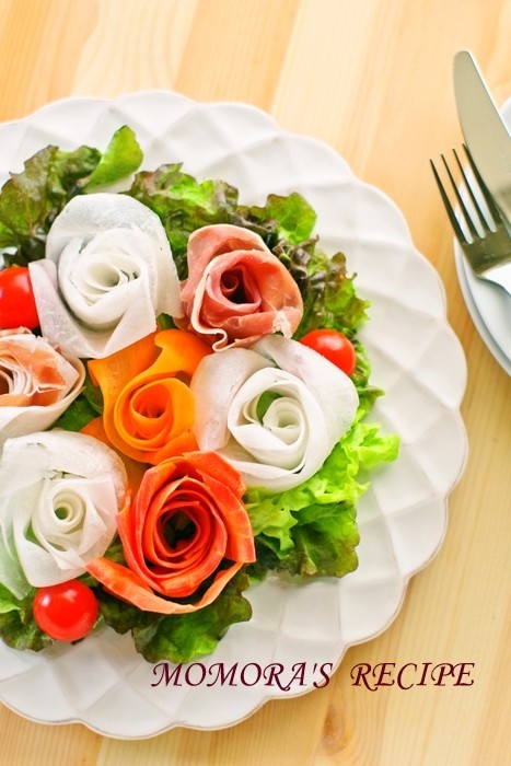 記念日に簡単生ハム薔薇リボンブーケサラダの画像