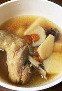 山芋とにわとりの養生スープ ☆山藥雞湯☆