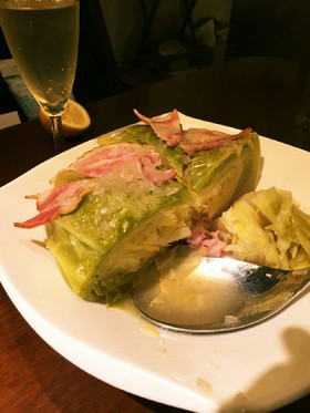 炊飯器だけで丸ごとキャベツと玉葱のスープ